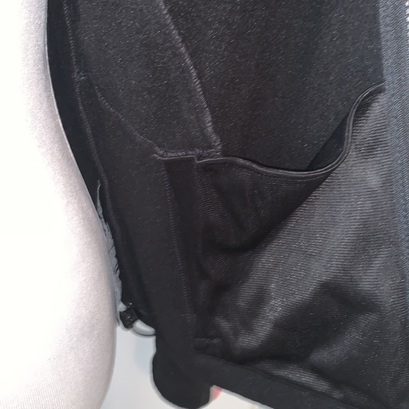 HARLEY-DAVIDSON SIZE MEDIUM FLEECE ZIPPERED JACKET - Picture 8 of 11